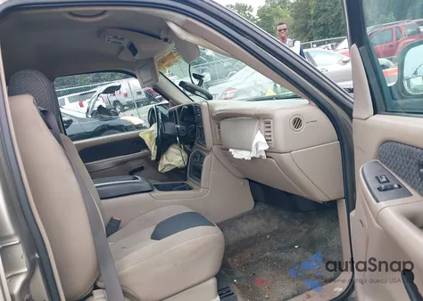 2003 Chevrolet Avalanche 1500 из США, поврежденный, VIN 3GNEC13T43G287438